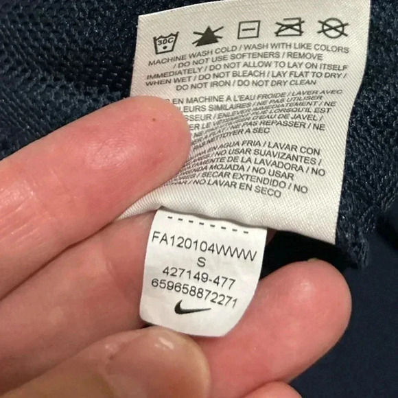 EUC Nike navy Women’s Drifit athletic pants. Zipper pockets and legs Lightweight - Picture 12 of 16